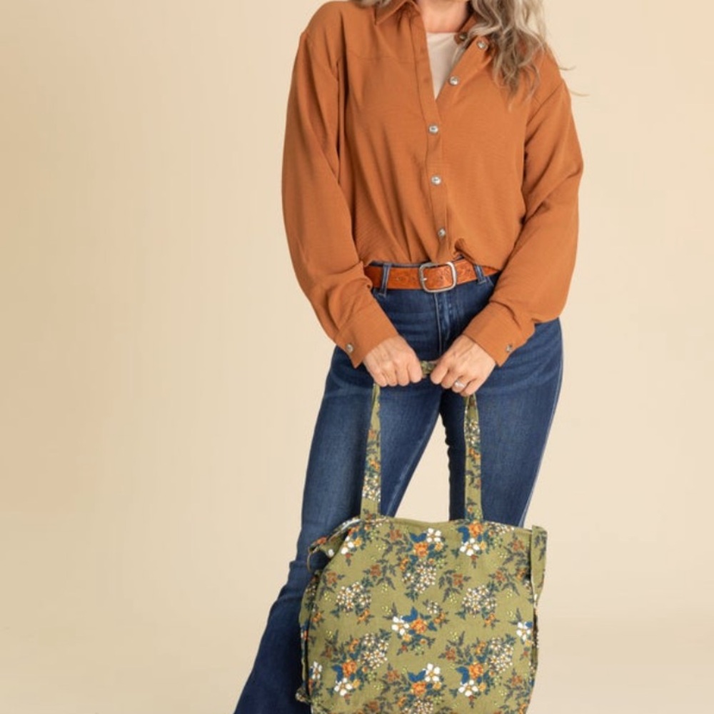NWT ANDREE BY UNIT Rust Button-Up Shirt size small
